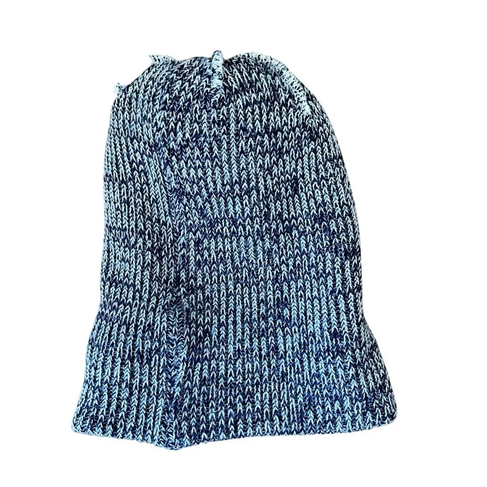 Patriots Women’s Winter Hat Pom Pom Blue White Knit Beanie Cuffed New England